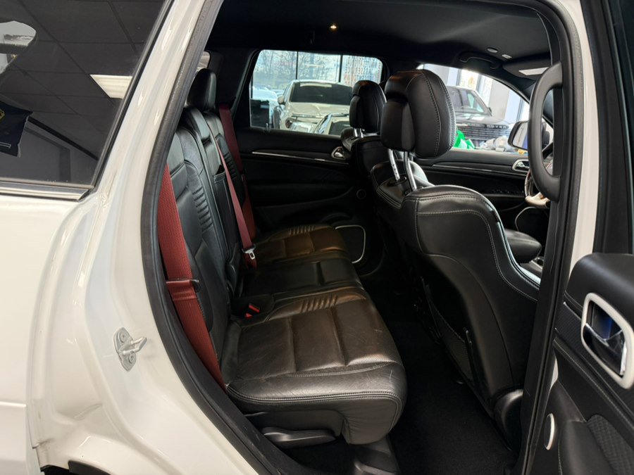 Used 2021 Jeep Grand Cherokee SRT AWD/4WD image 30