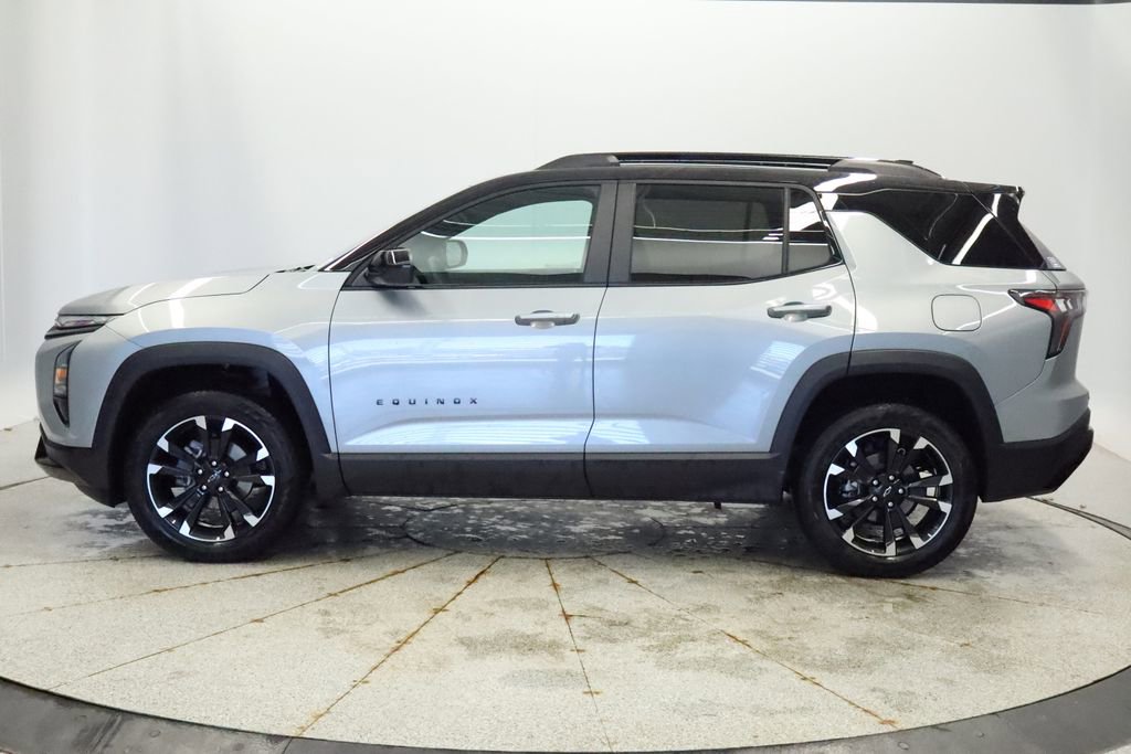 Used 2025 Chevrolet Equinox RS w/ Convenience Package III image 2