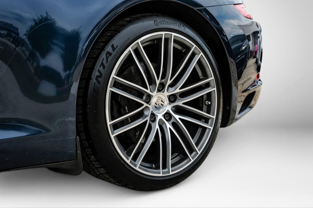 Used 2019 Porsche 911 Carrera RWD image 58