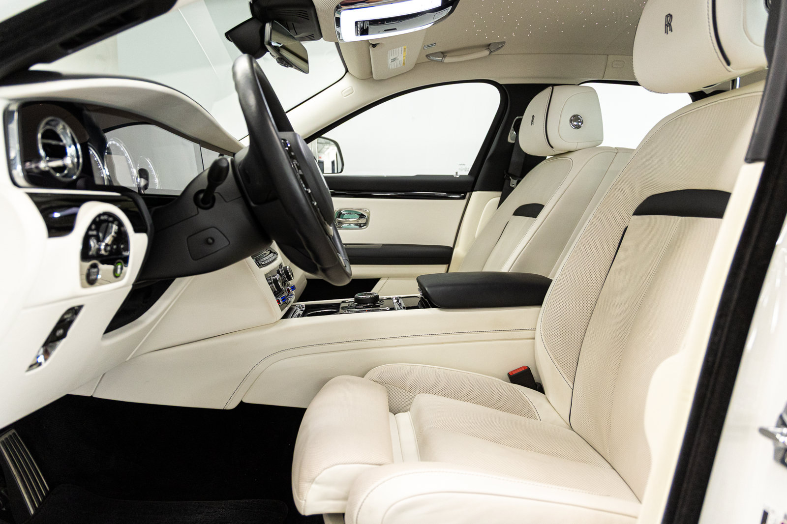 Certified 2023 Rolls-Royce Ghost AWD/4WD image 34