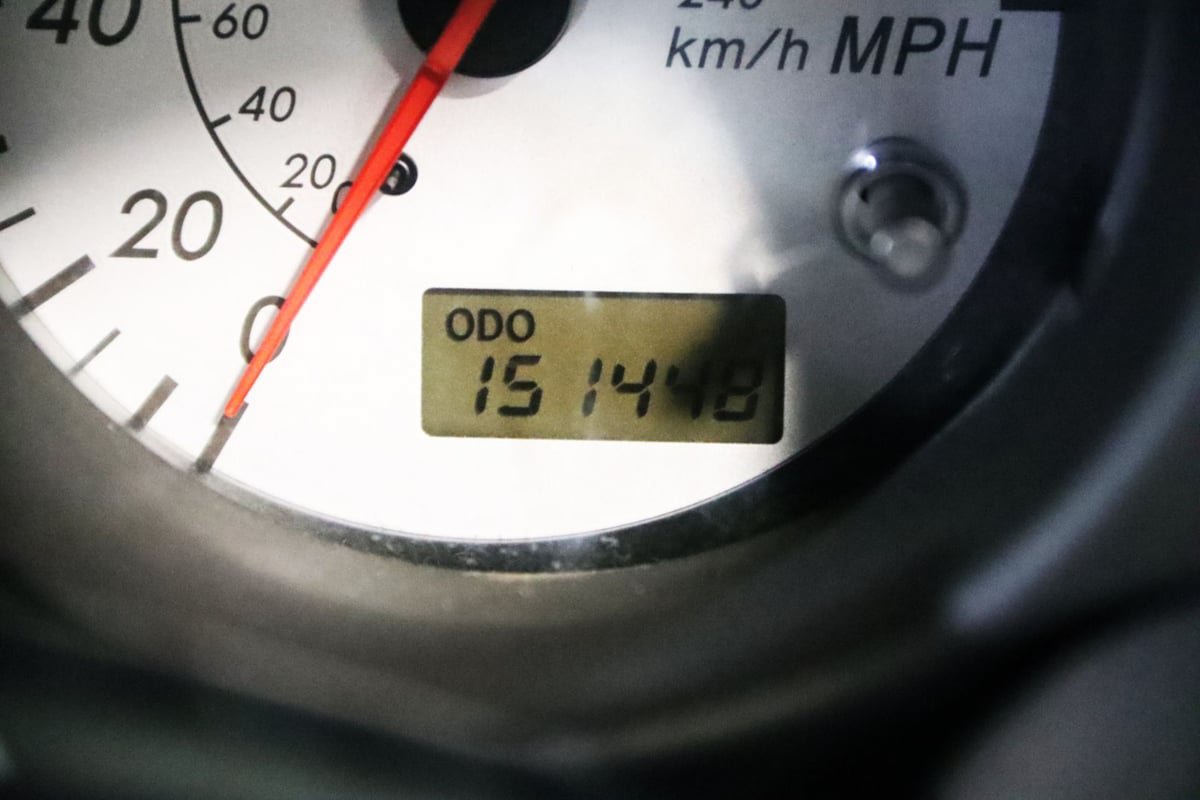 Used 2004 Toyota MR2 RWD image 46