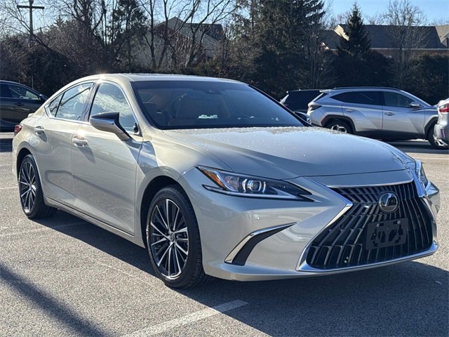 Certified 2025 Lexus ES 300h F Sport image 3
