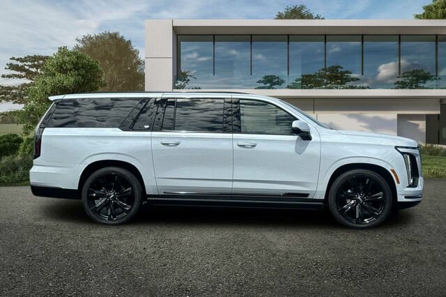 New 2026 Cadillac Escalade ESV Platinum Sport AWD/4WD image 3