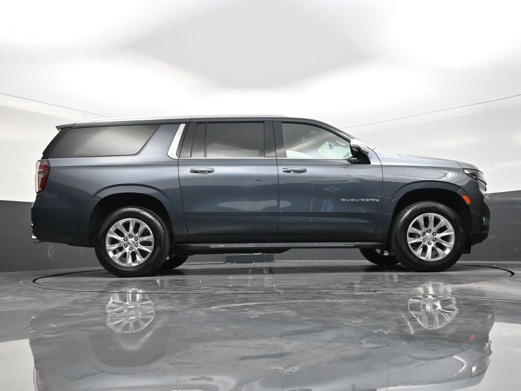 Used 2021 Chevrolet Suburban Premier w/ Premium Package RWD image 26