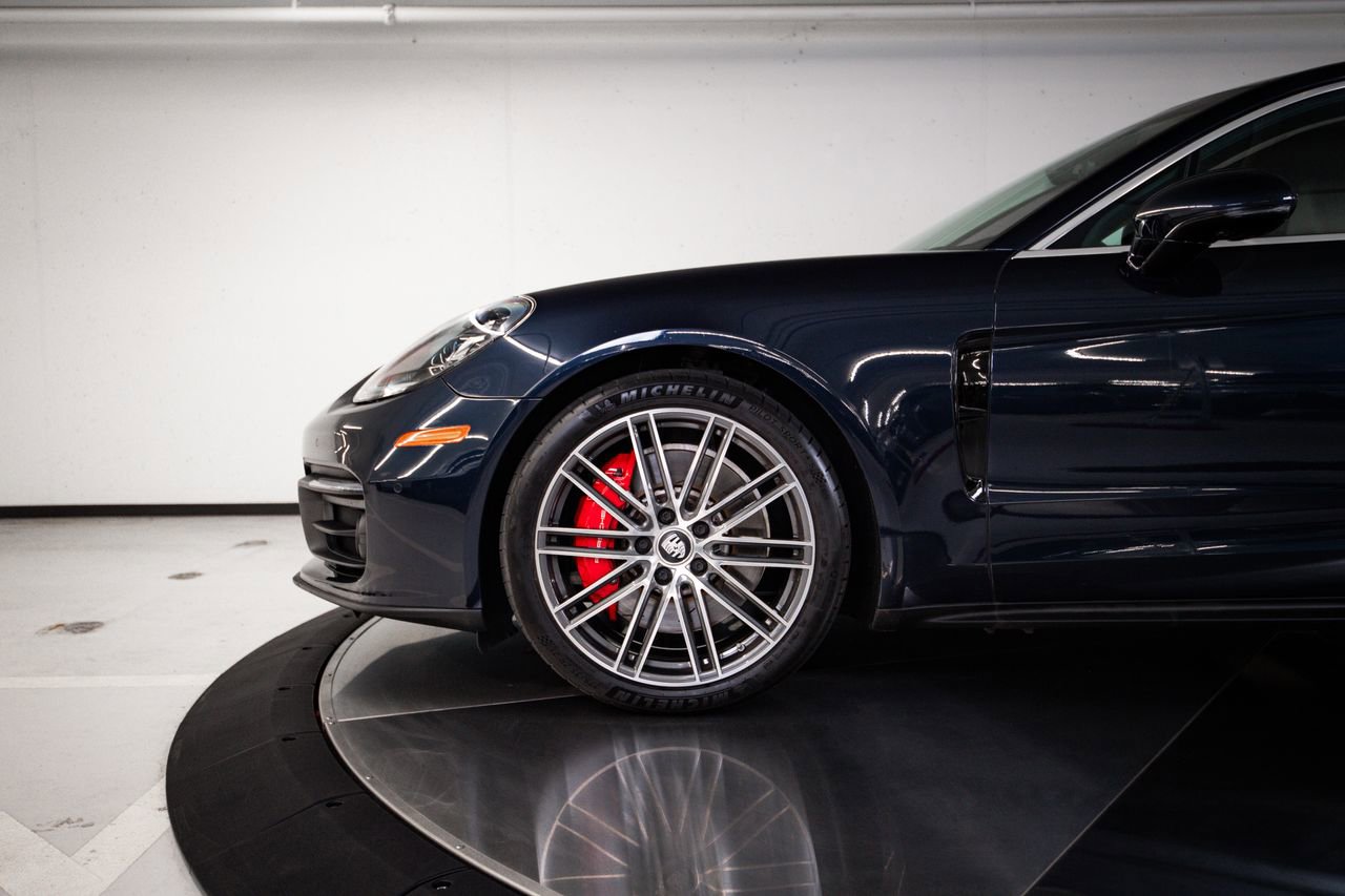 Certified 2023 Porsche Panamera 4S AWD/4WD image 11