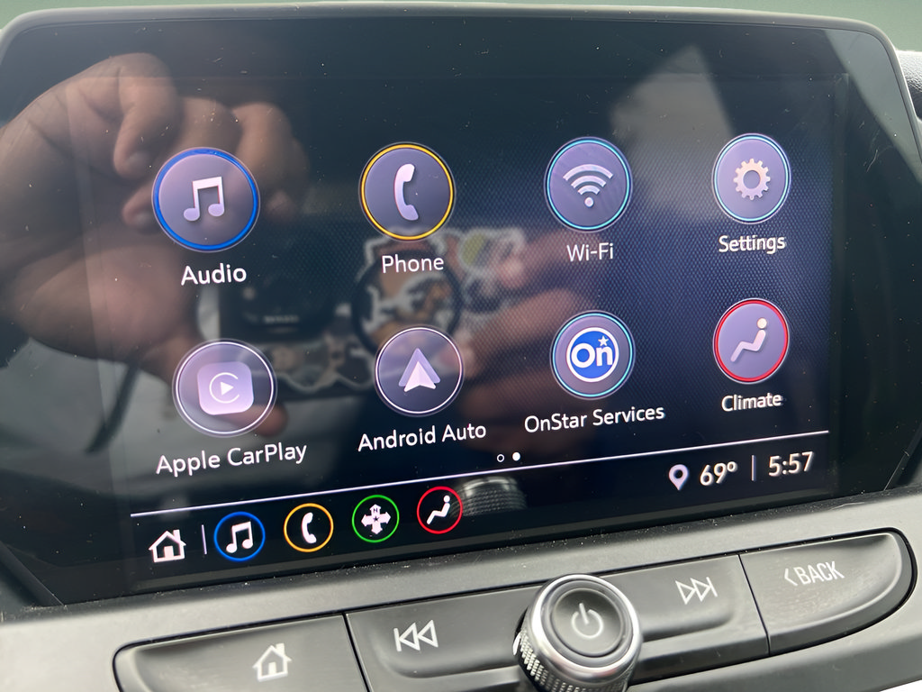Used 2021 Chevrolet Blazer LT FWD image 26