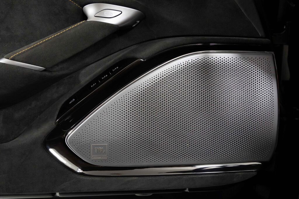 Certified 2025 Ferrari Roma Spider image 28