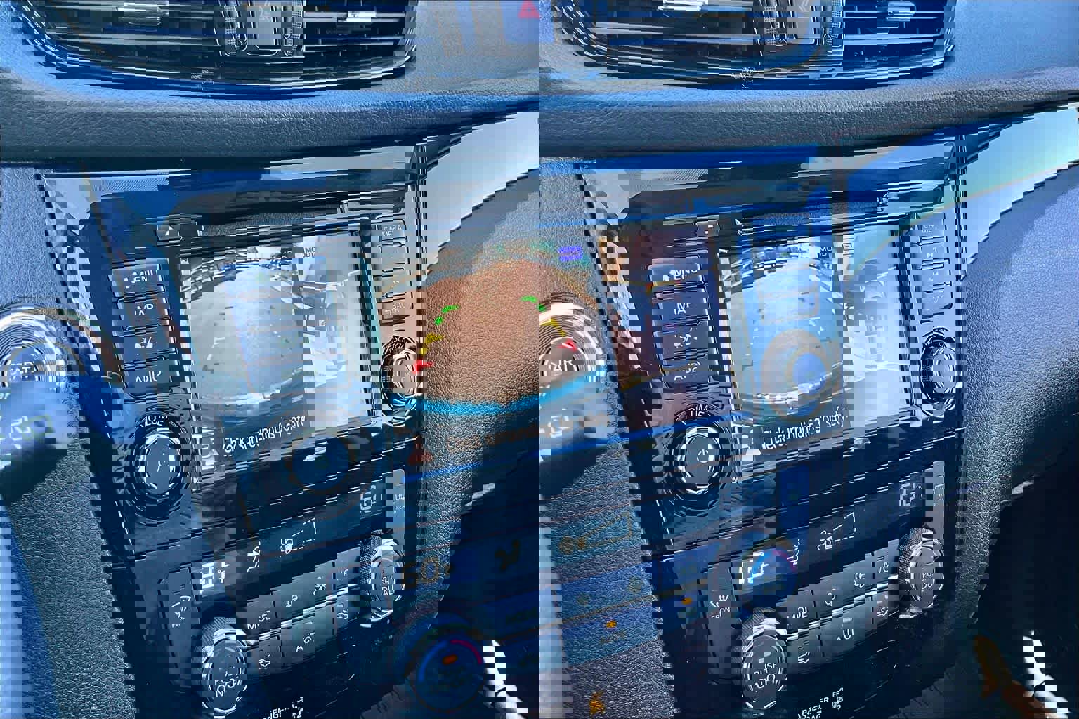 Used 2022 Nissan Rogue Sport SL image 52