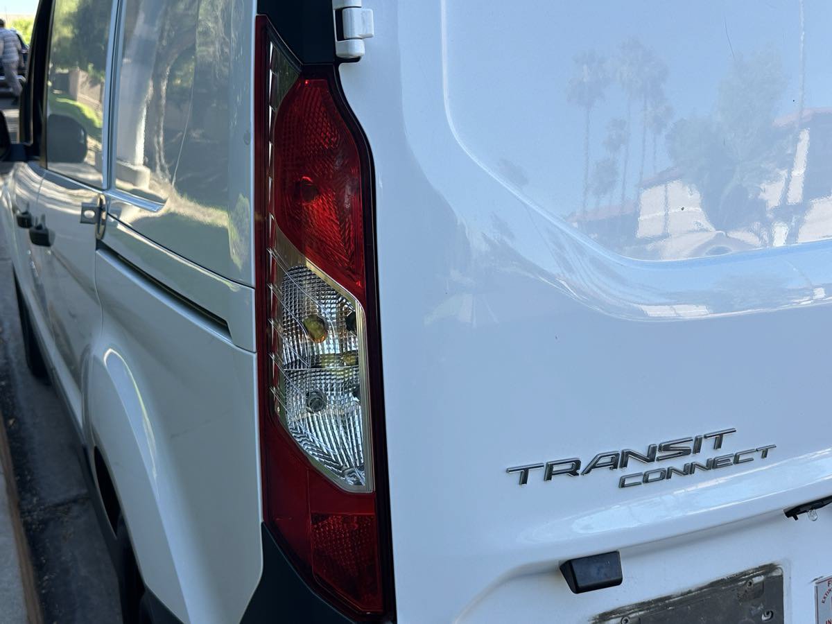 Used 2018 Ford Transit Connect XL FWD image 40