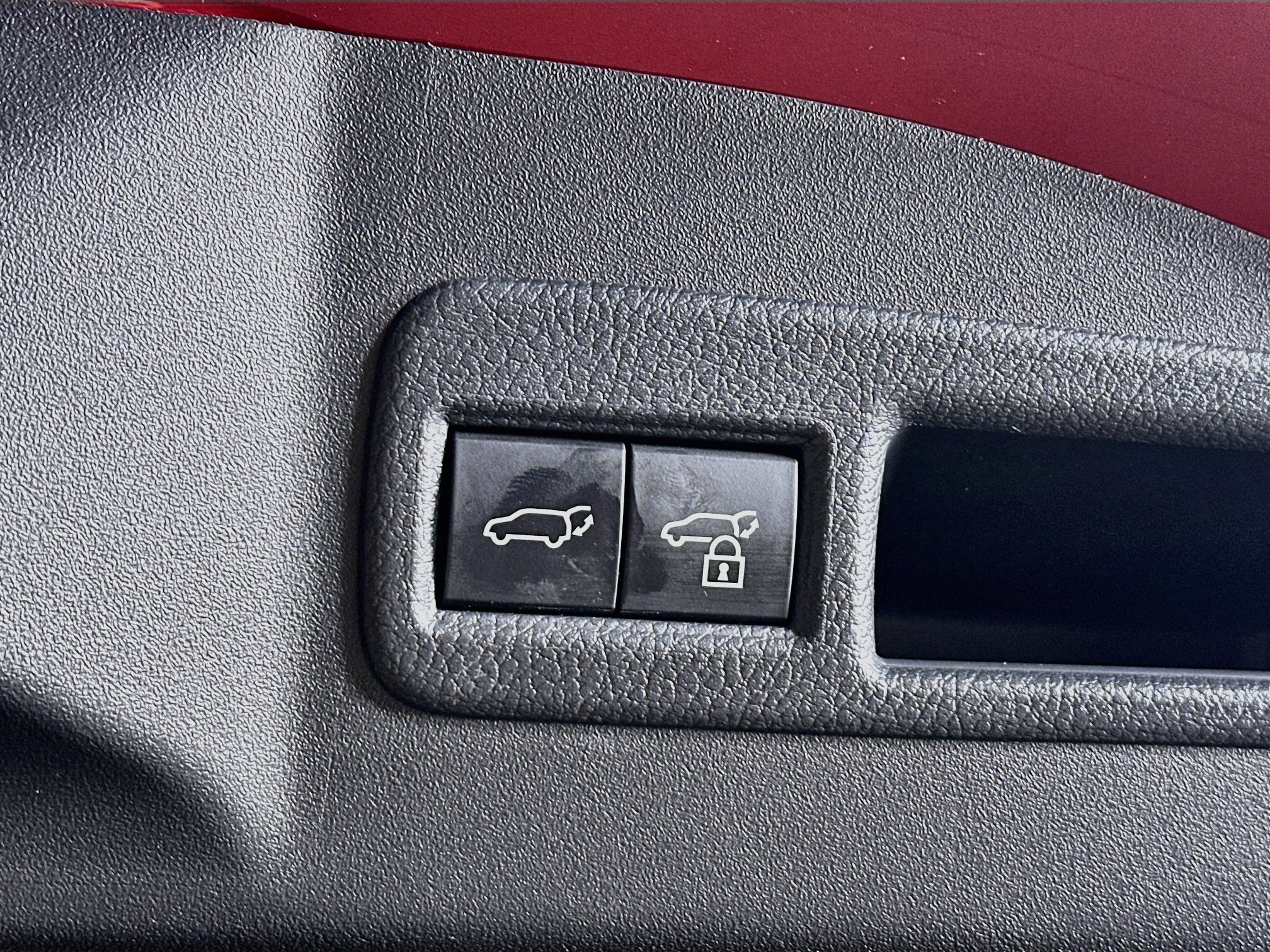 Used 2025 Toyota bZ4X FWD image 29