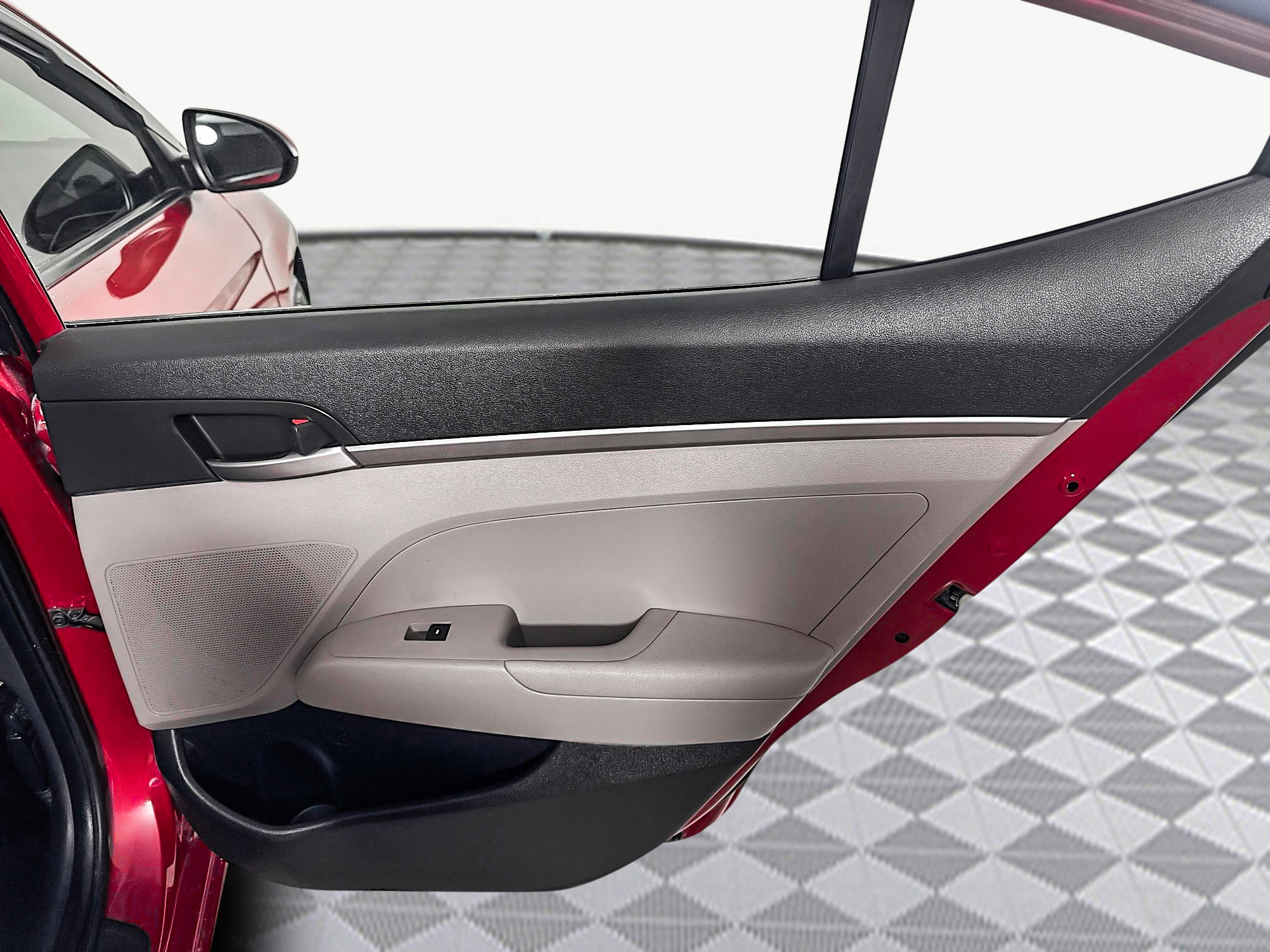 Used 2017 Hyundai Elantra SE image 27