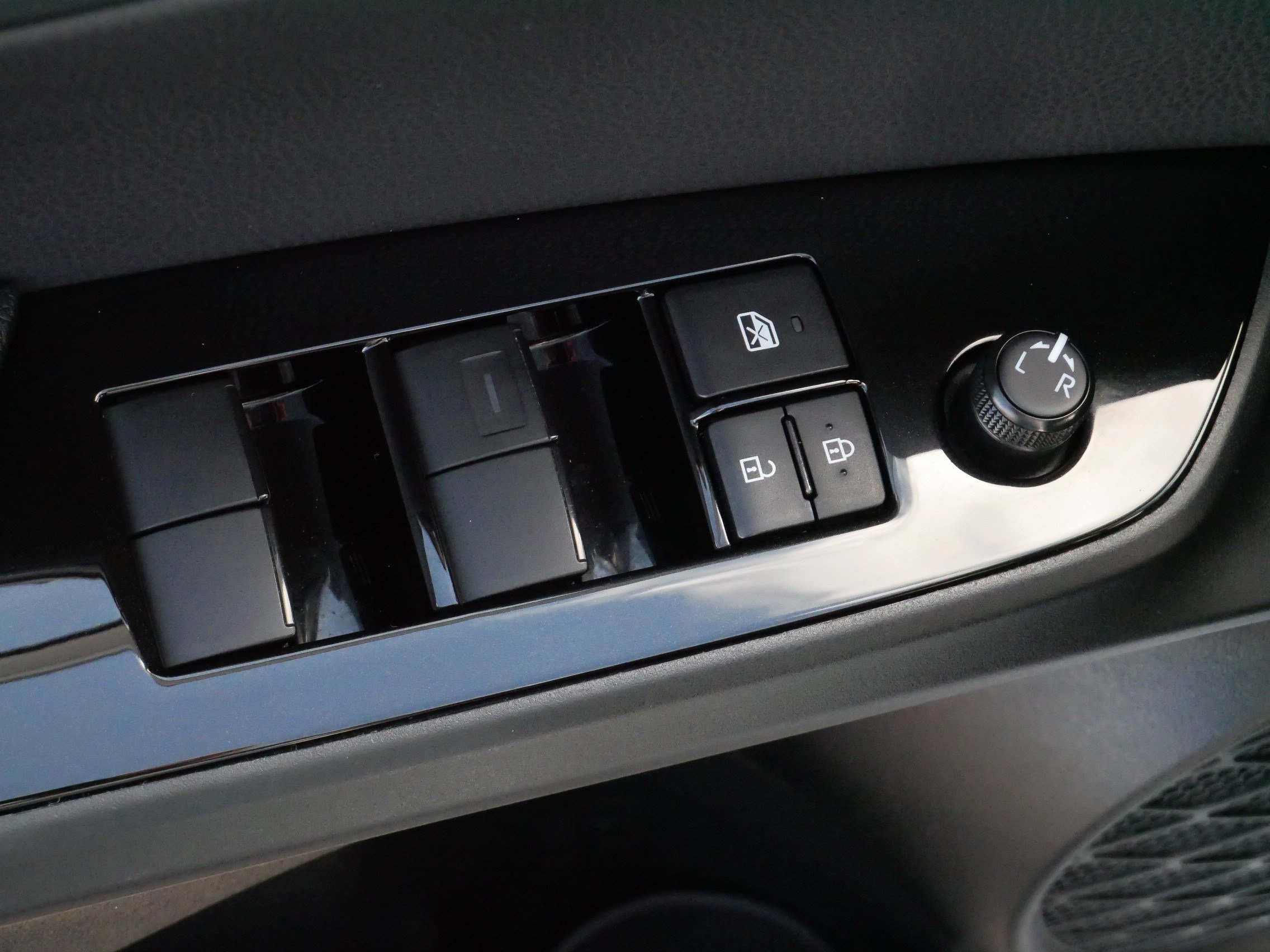 Used 2021 Toyota Prius image 19