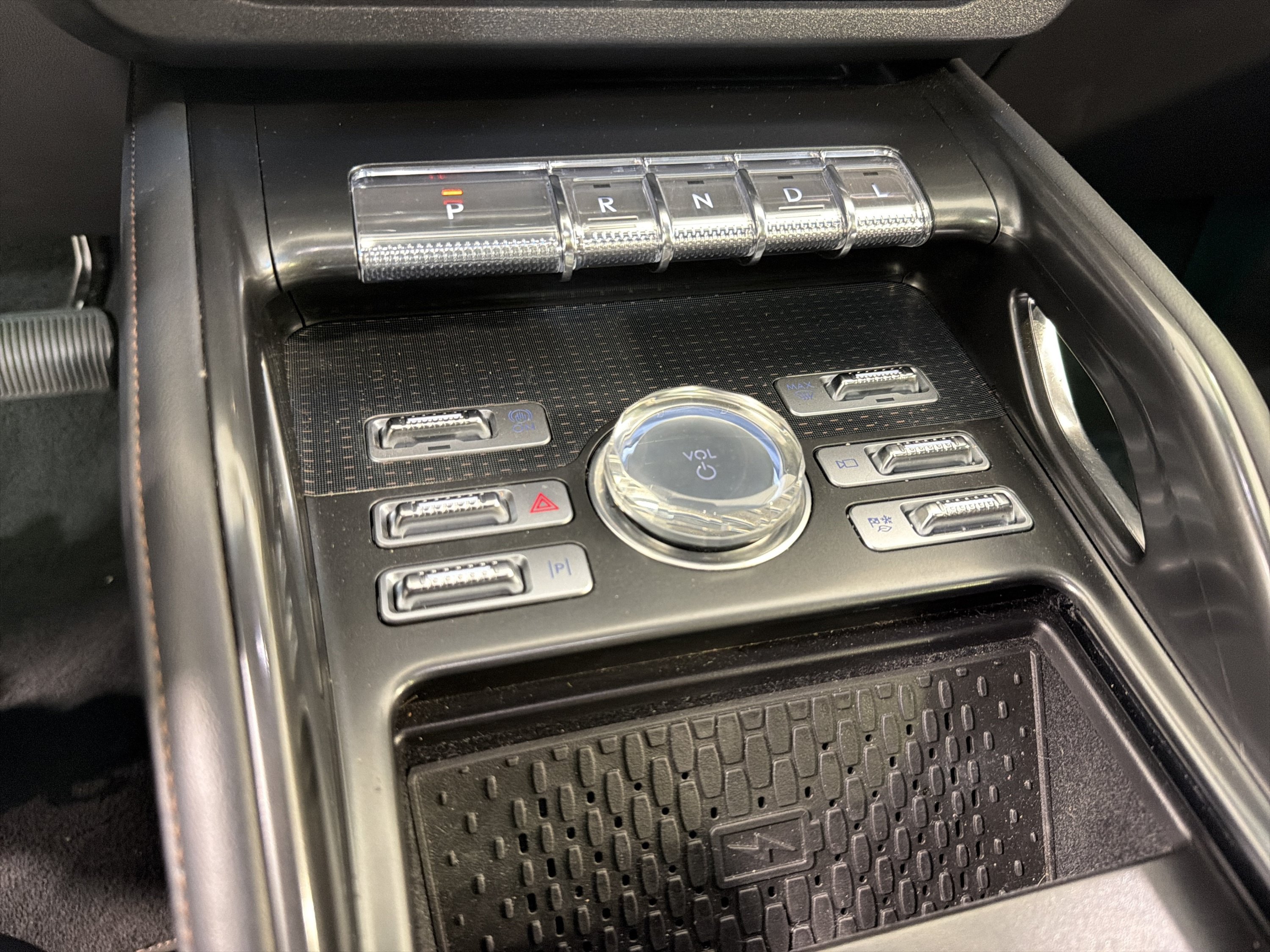 Used 2024 Lincoln Nautilus Premier w/ Equipment Group 102A AWD/4WD image 19