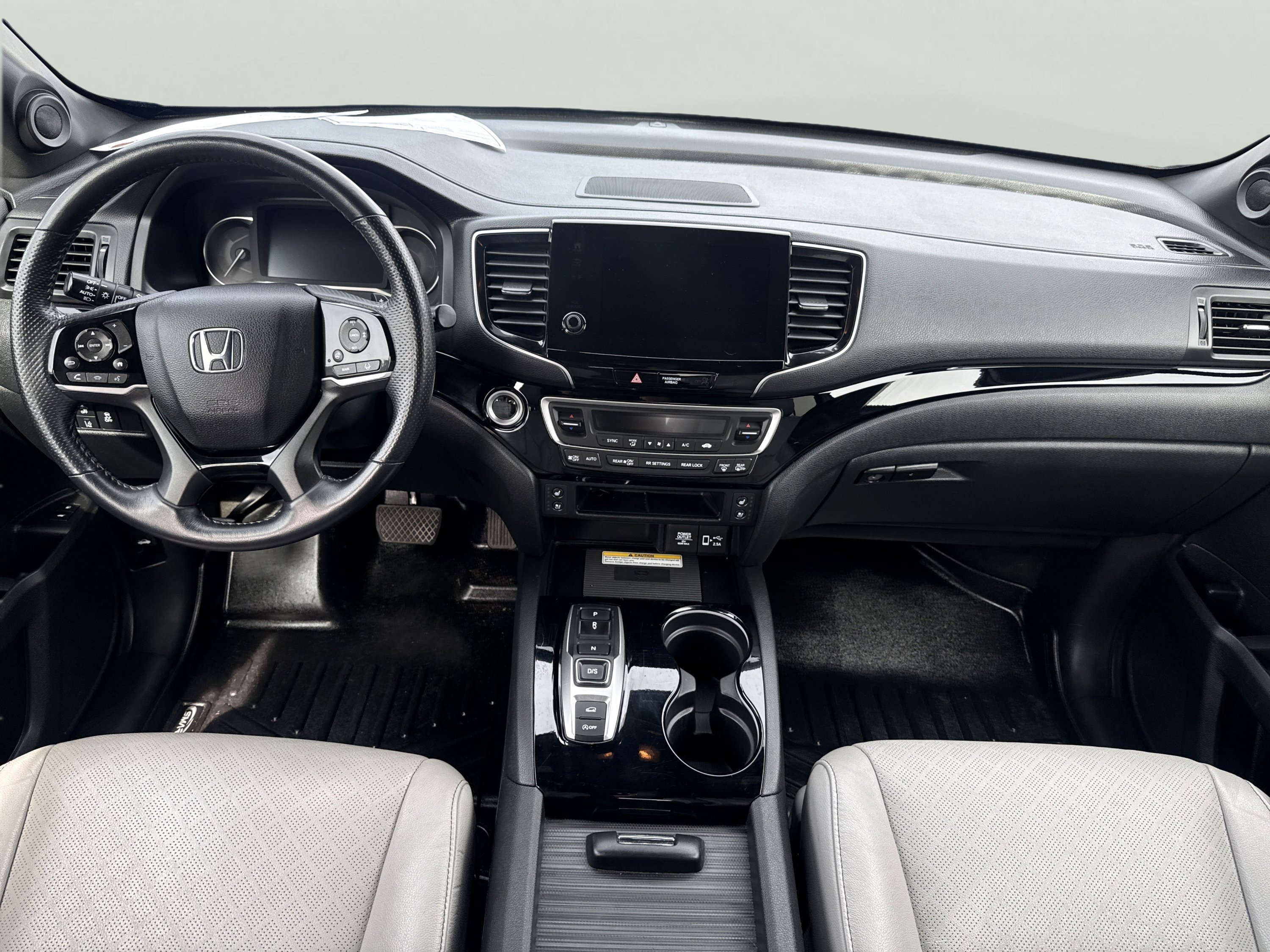 Used 2022 Honda Passport Elite image 14