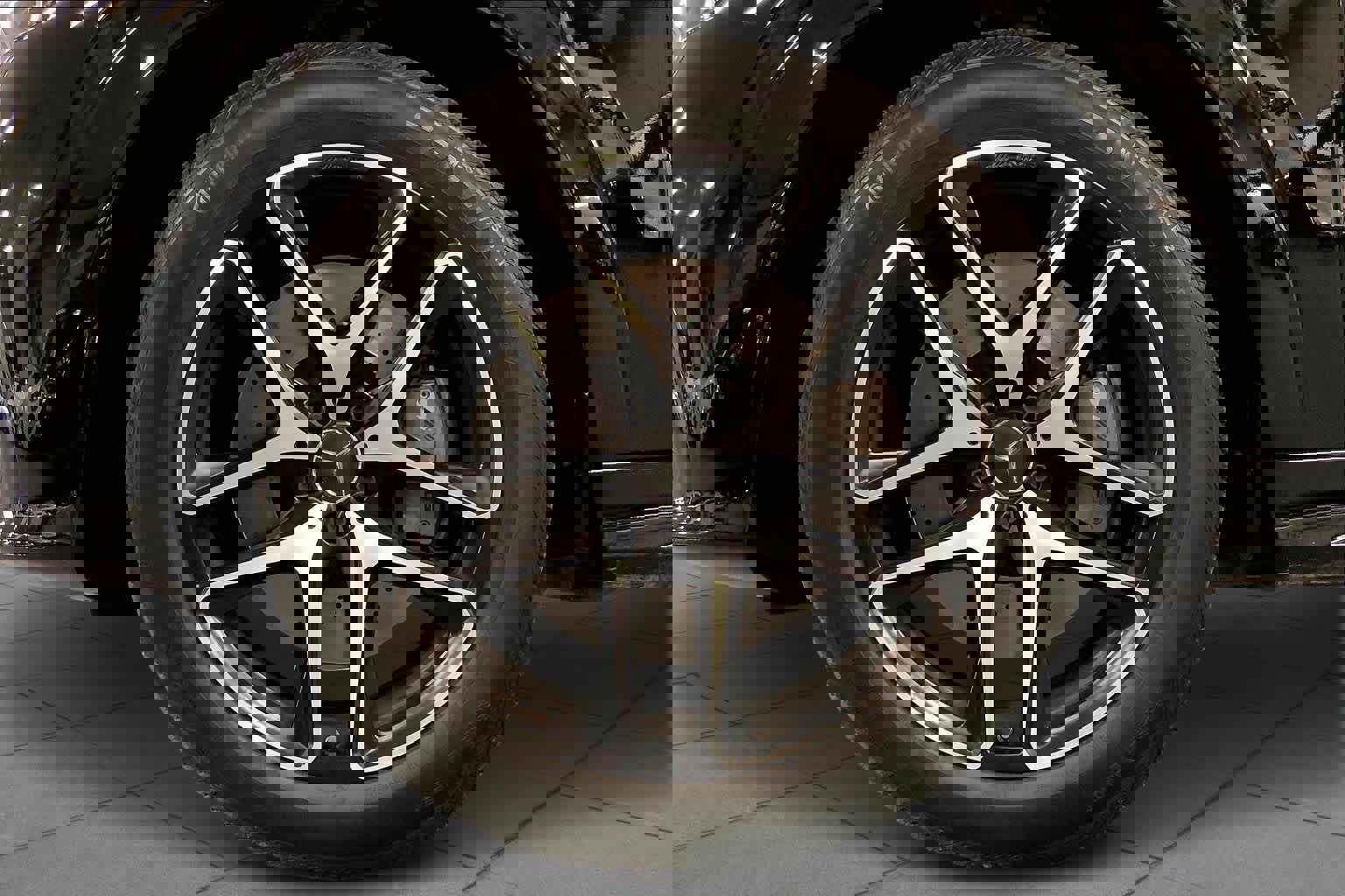 Used 2025 Mercedes-Benz GLE 53 AMG AMG GLE 53 image 11