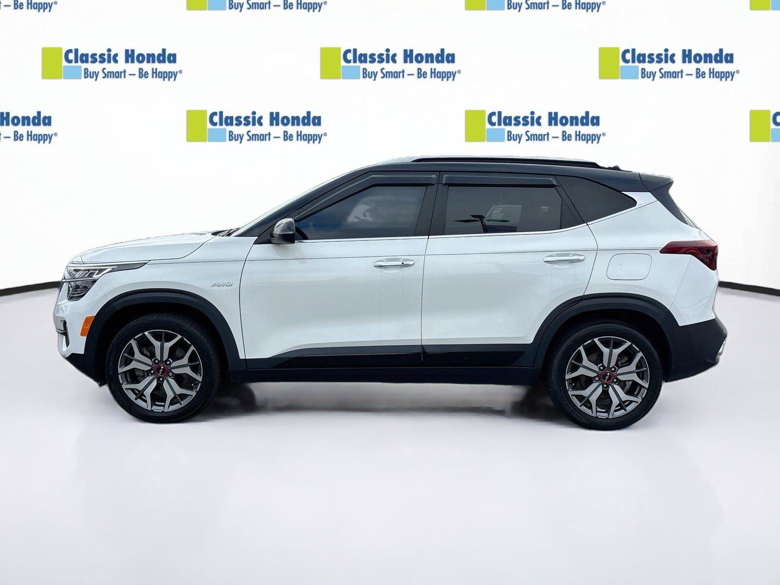 Used 2023 Kia Seltos SX AWD/4WD image 4