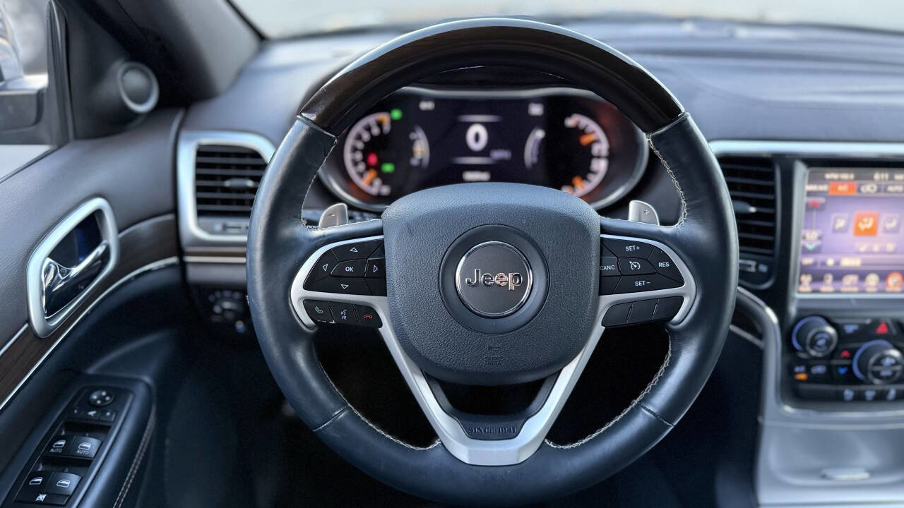 Used 2015 Jeep Grand Cherokee Overland AWD/4WD image 21