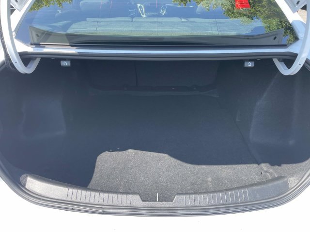 Used 2024 Chevrolet Malibu LT FWD image 9