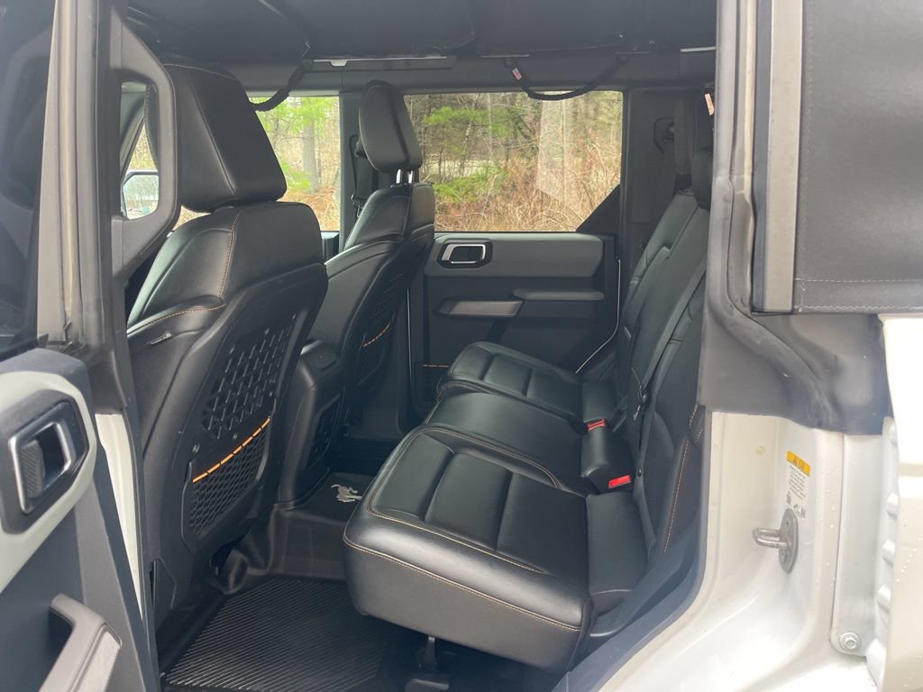 Used 2022 Ford Bronco Badlands w/ Sasquatch Package image 11
