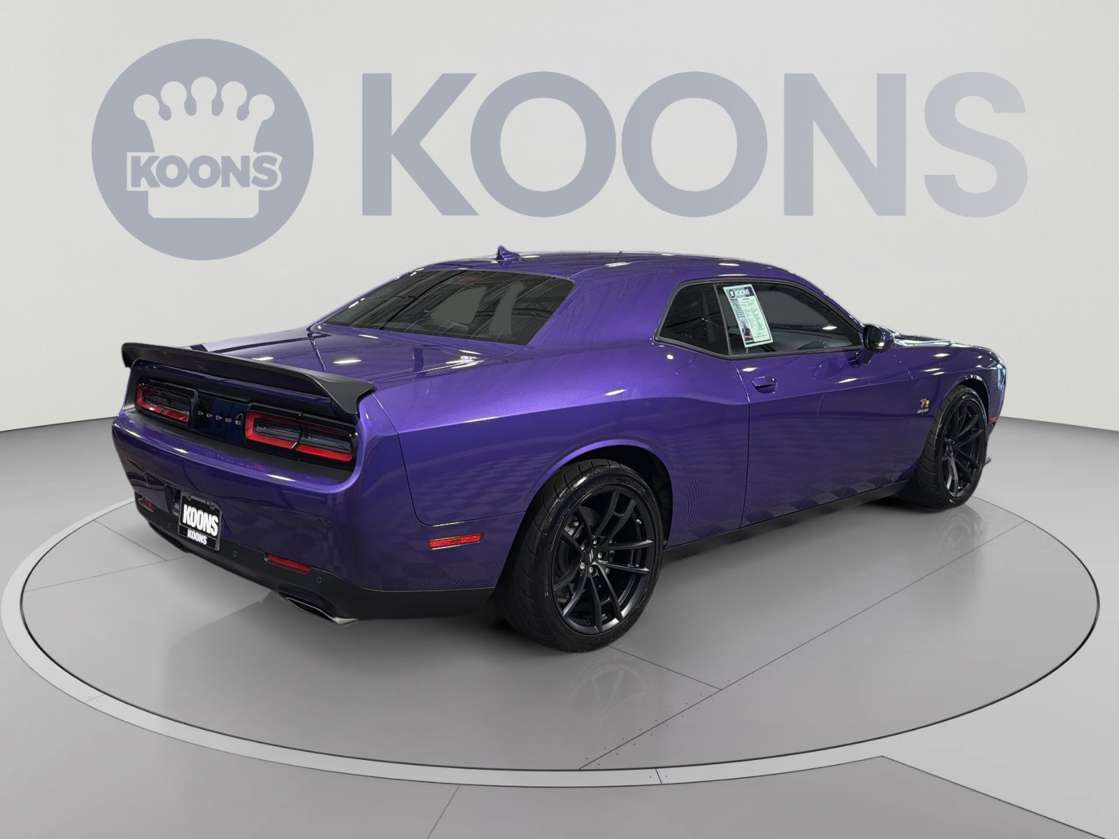 Used 2023 Dodge Challenger R/T Scat Pack RWD image 7