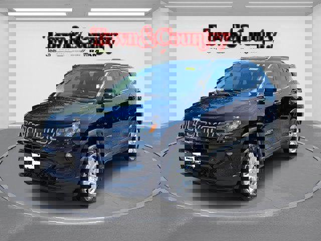 New 2022 Jeep Compass Latitude w/ Convenience Group image 4