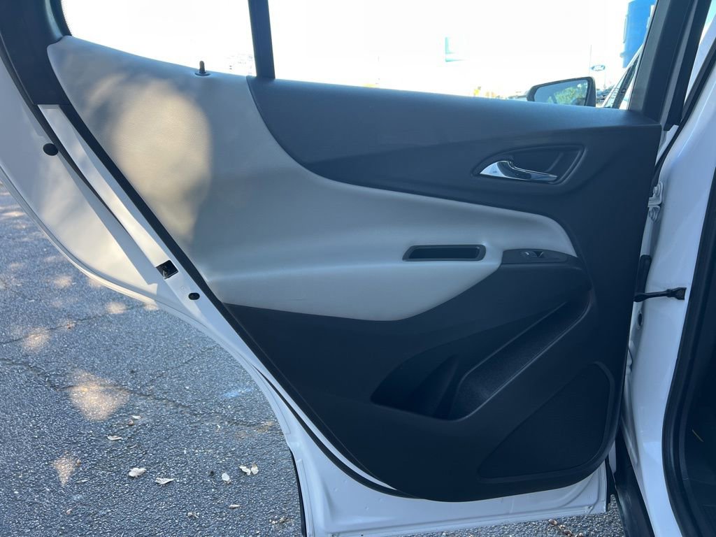 Used 2024 Chevrolet Equinox LS image 17