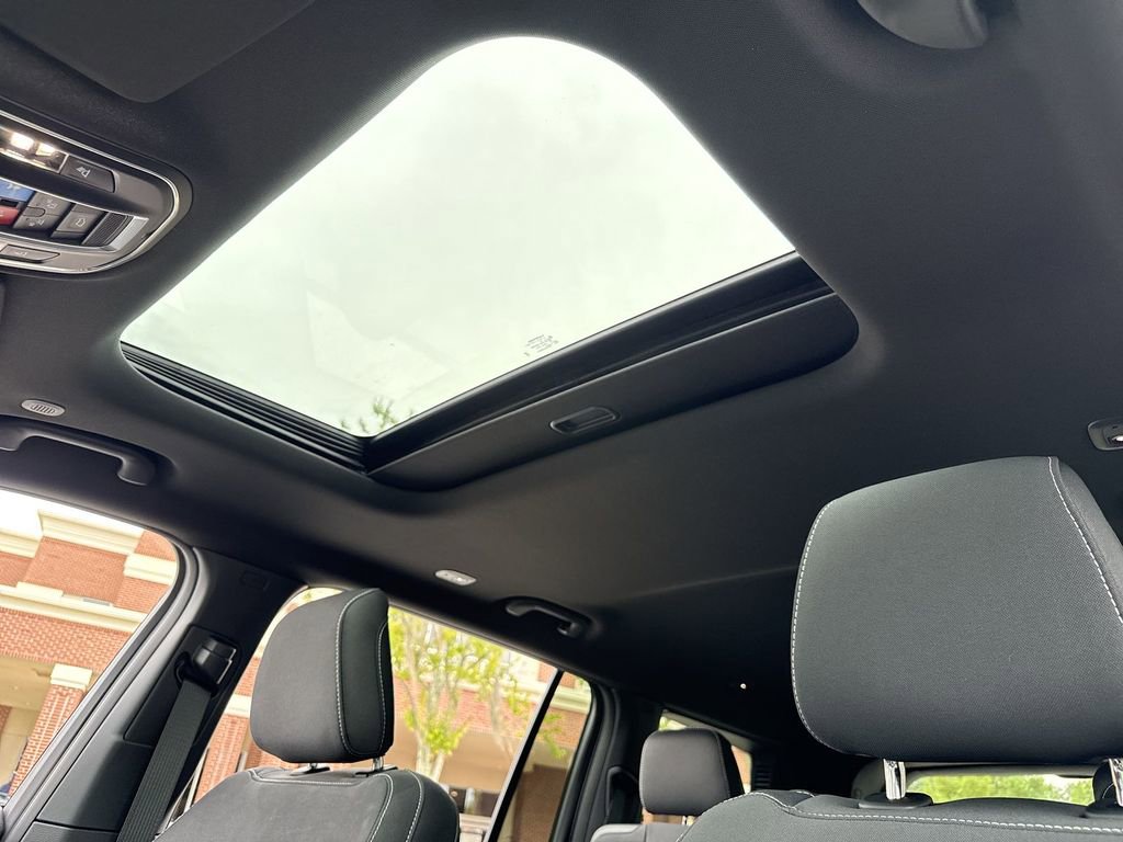 New 2025 Jeep Grand Cherokee L Laredo w/ Luxury Tech Group I image 17