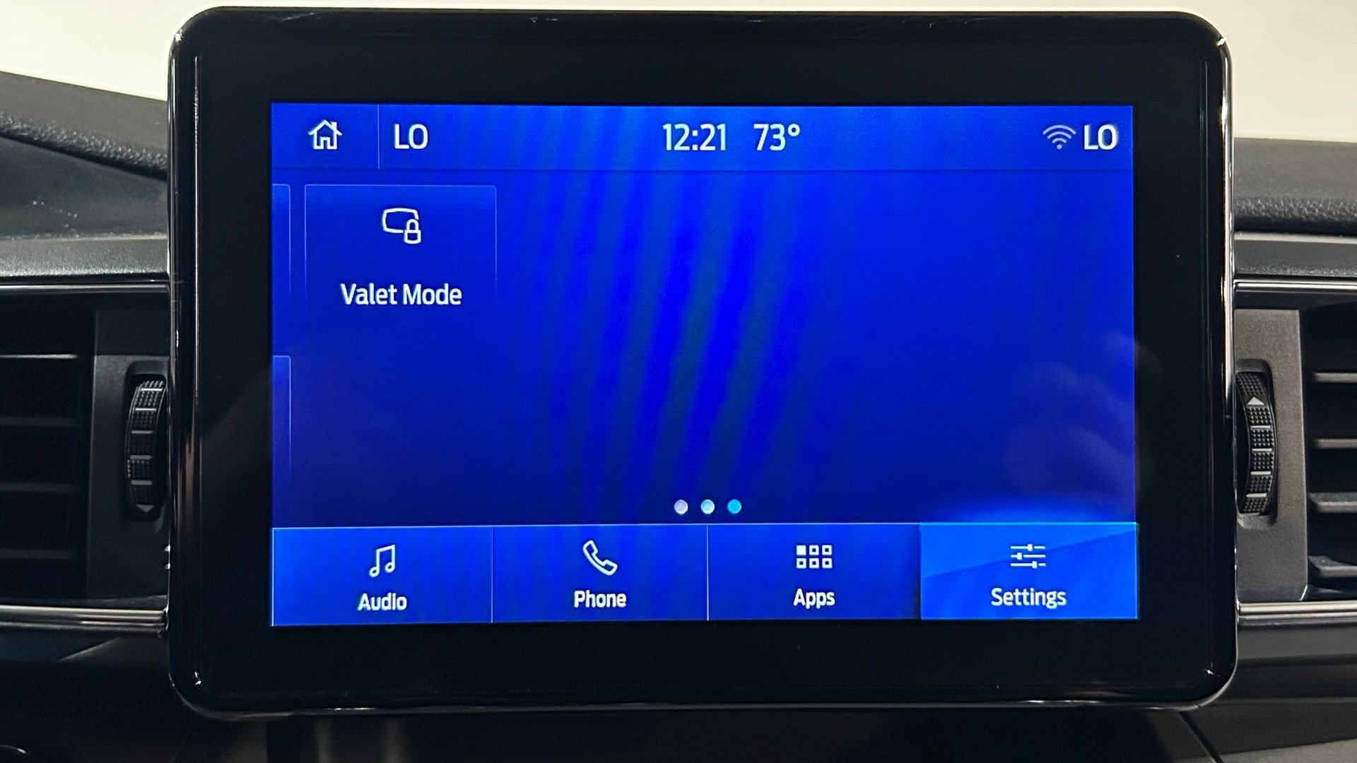 Used 2023 Ford Explorer XLT w/ Equipment Group 202A AWD/4WD image 91