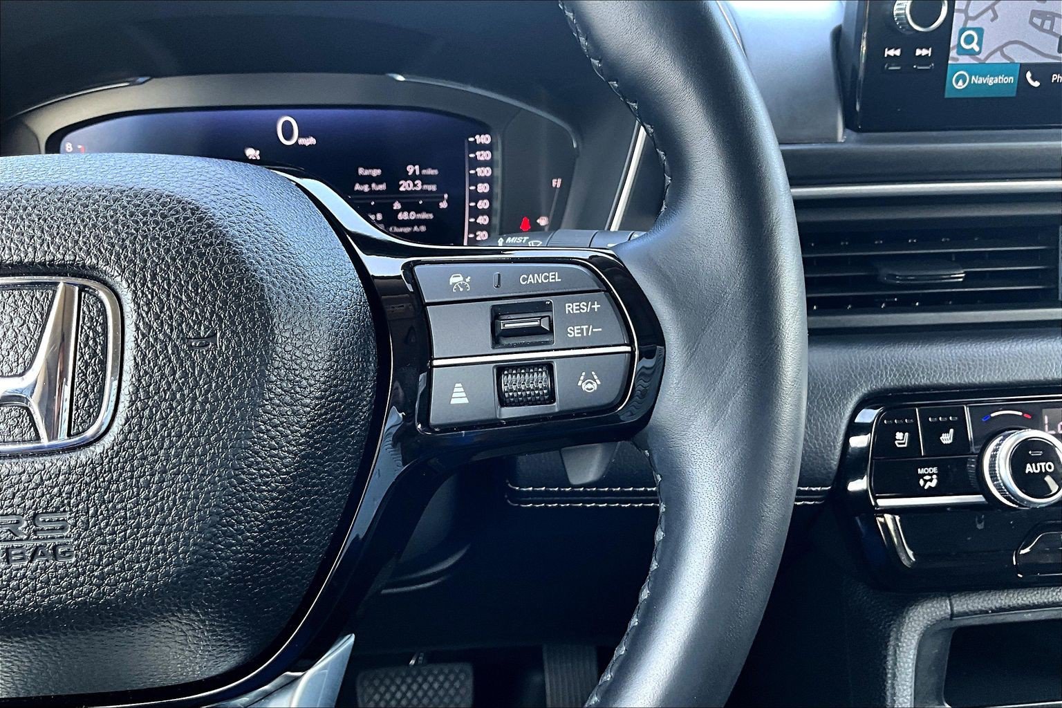 Used 2025 Honda Pilot Elite image 21