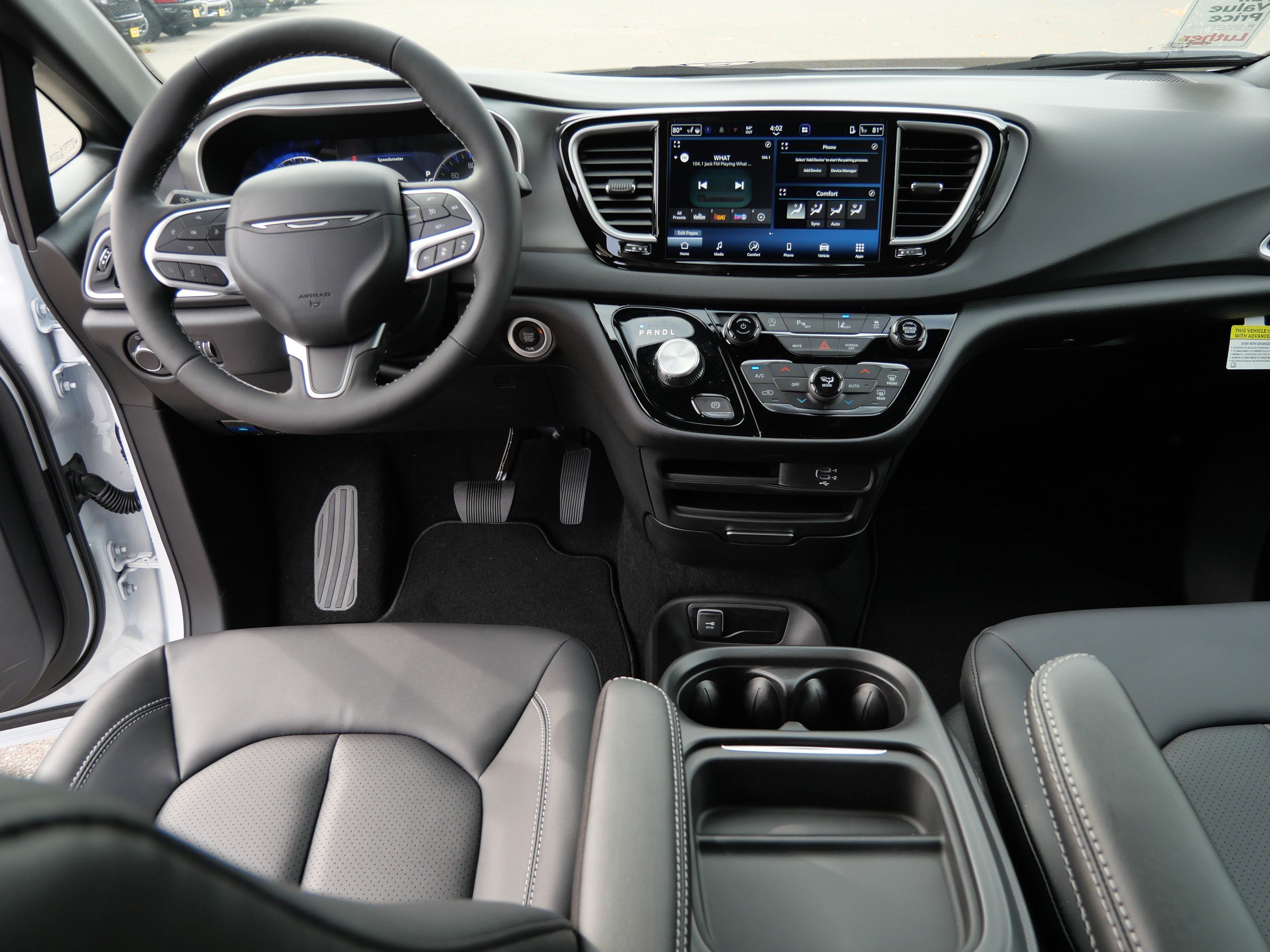 New 2027 Chrysler Pacifica LX FWD image 8