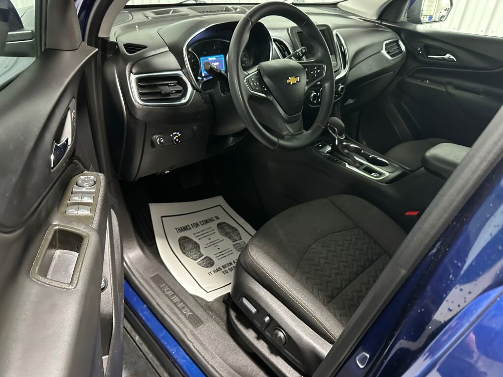 Used 2023 Chevrolet Equinox LT image 7