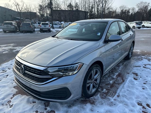 Used 2022 Volkswagen Jetta SE w/ Panoramic Sunroof Package