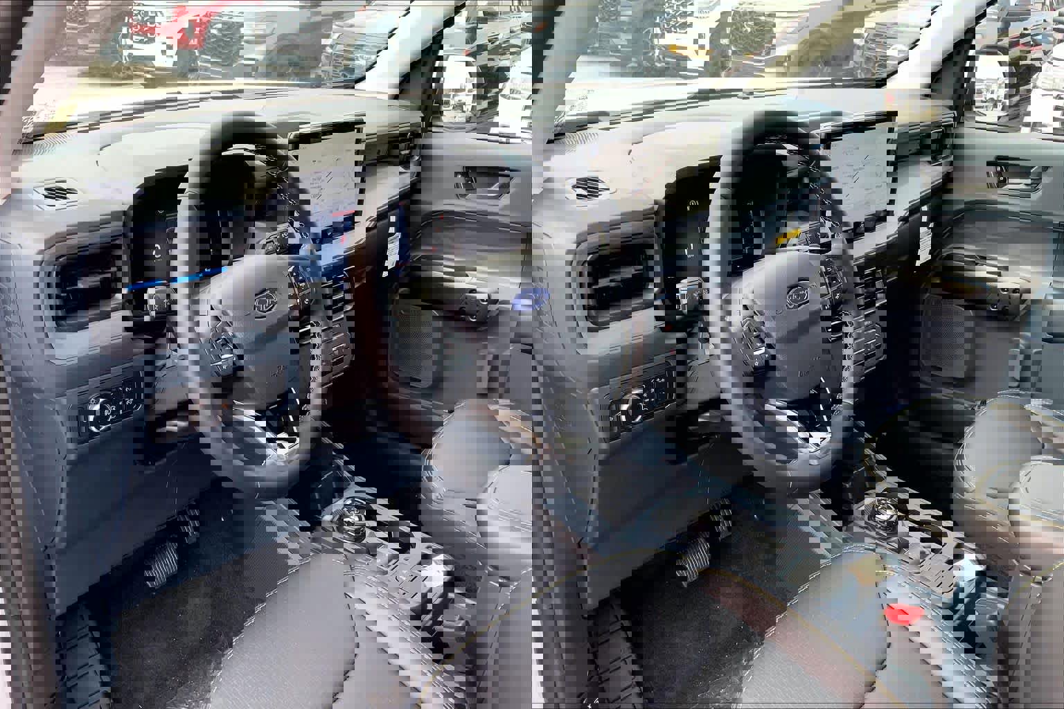 New 2025 Ford Maverick Lobo image 8