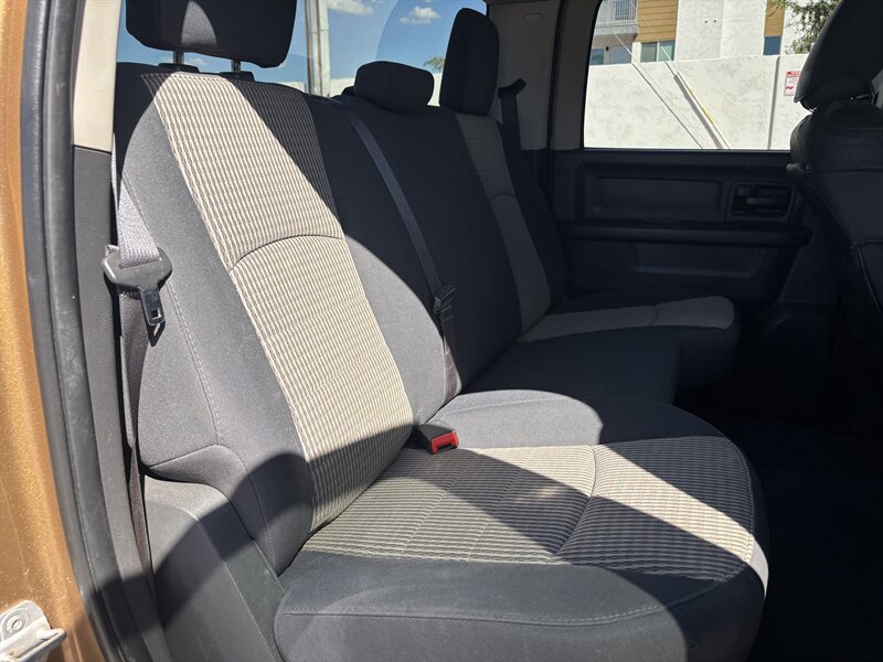 Used 2011 RAM 2500 ST w/ ST Popular Equipment Group AWD/4WD image 32