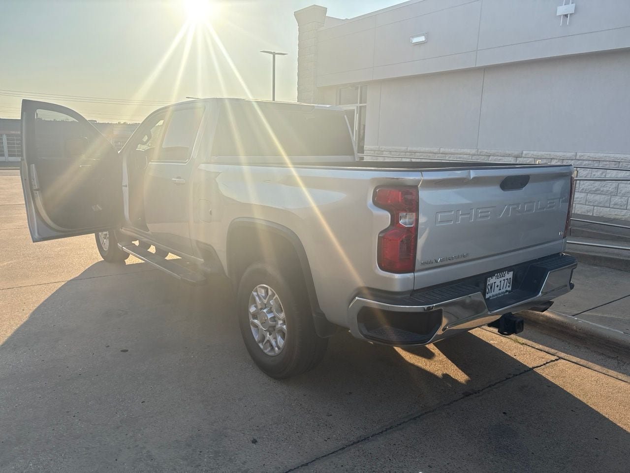 Used 2022 Chevrolet Silverado 2500 LT w/ Convenience Package AWD/4WD image 17