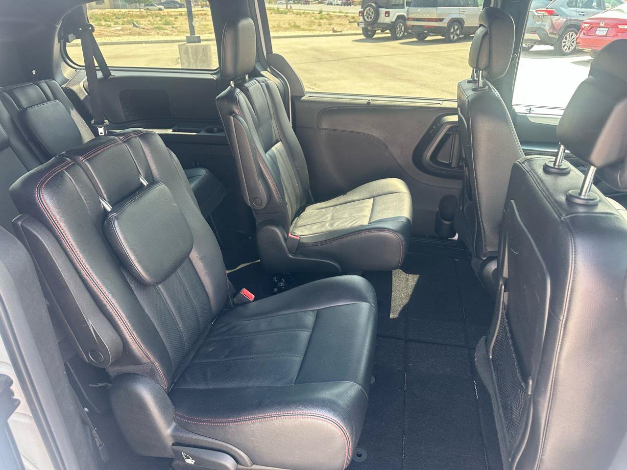 Used 2018 Dodge Grand Caravan GT FWD image 15