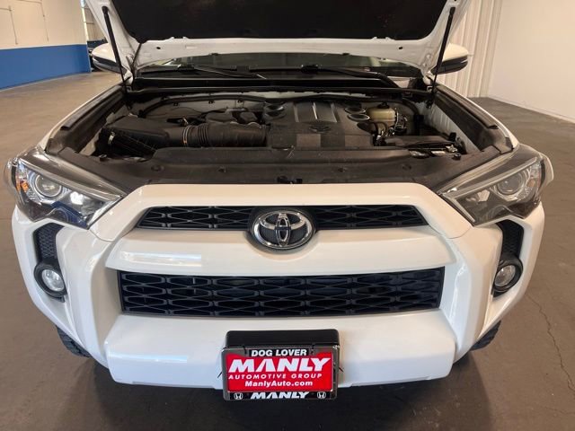 Used 2018 Toyota 4Runner SR5 Premium AWD/4WD image 9