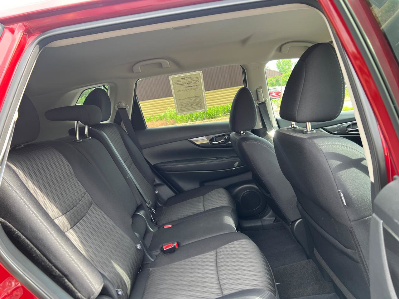 Used 2019 Nissan Rogue SV AWD/4WD image 38