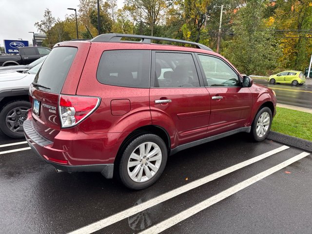 Used 2012 Subaru Forester 2.5X Premium w/ All-Weather Pkg AWD/4WD image 10