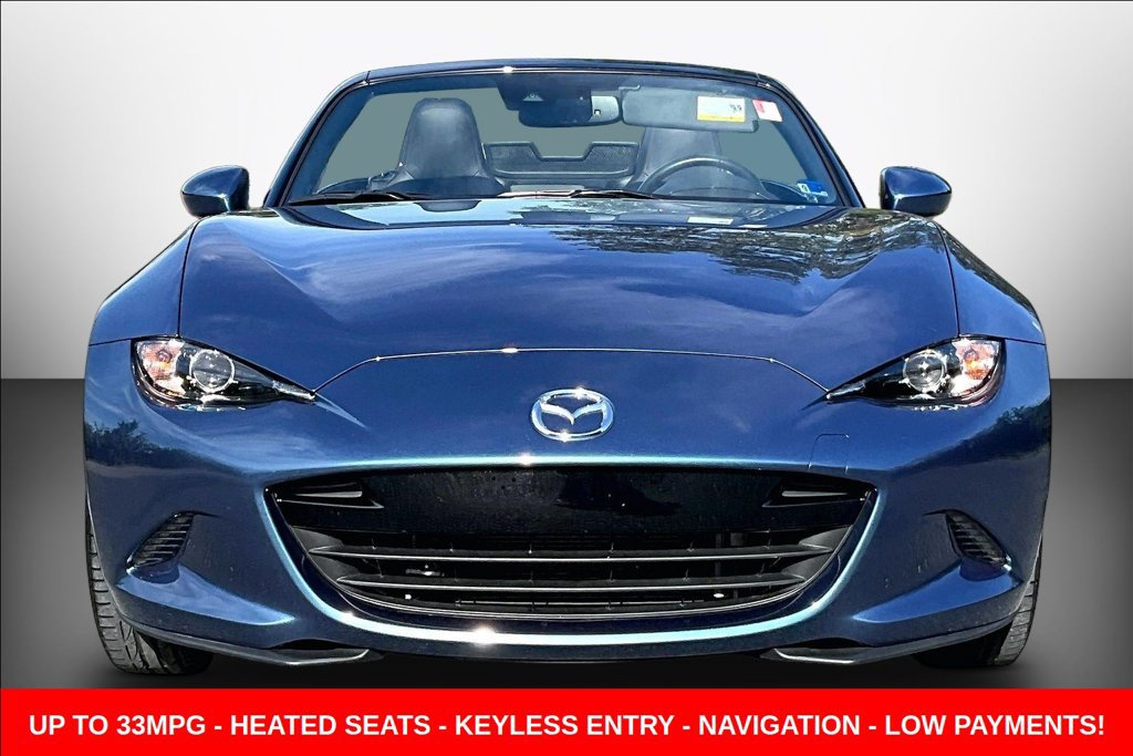 Used 2019 MAZDA MX-5 Miata Grand Touring RWD image 2
