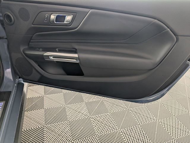 Used 2025 Ford Mustang GT Premium image 28