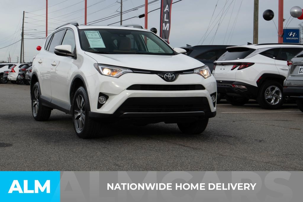 Used 2018 Toyota RAV4 XLE image 5
