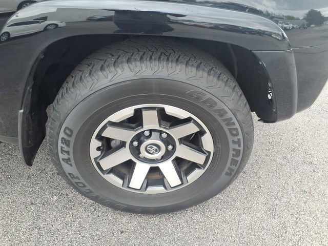 Certified 2023 Toyota 4Runner TRD Off-Road AWD/4WD image 31