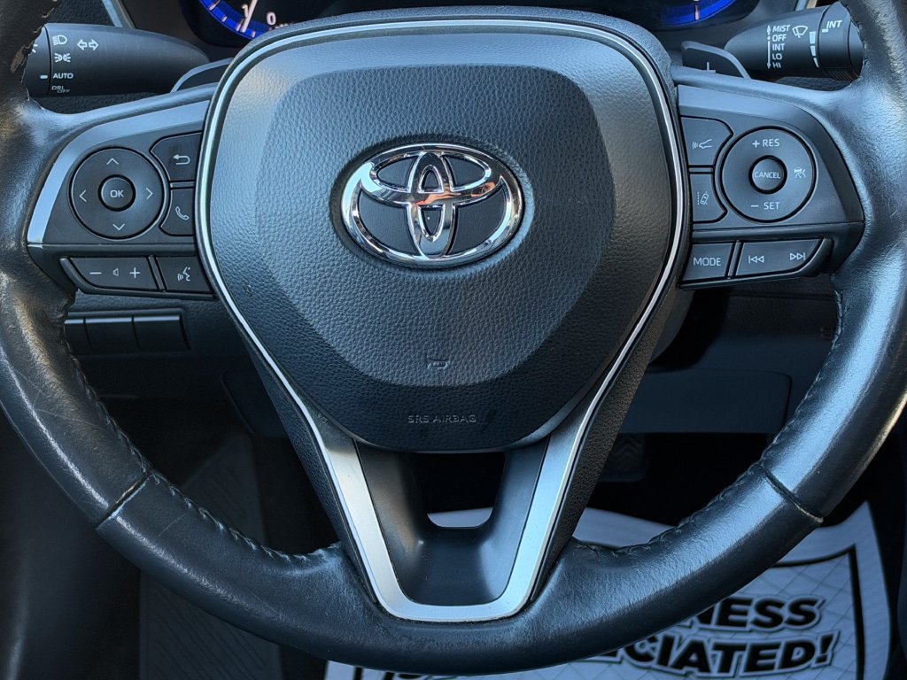 Used 2020 Toyota Corolla XSE FWD image 17
