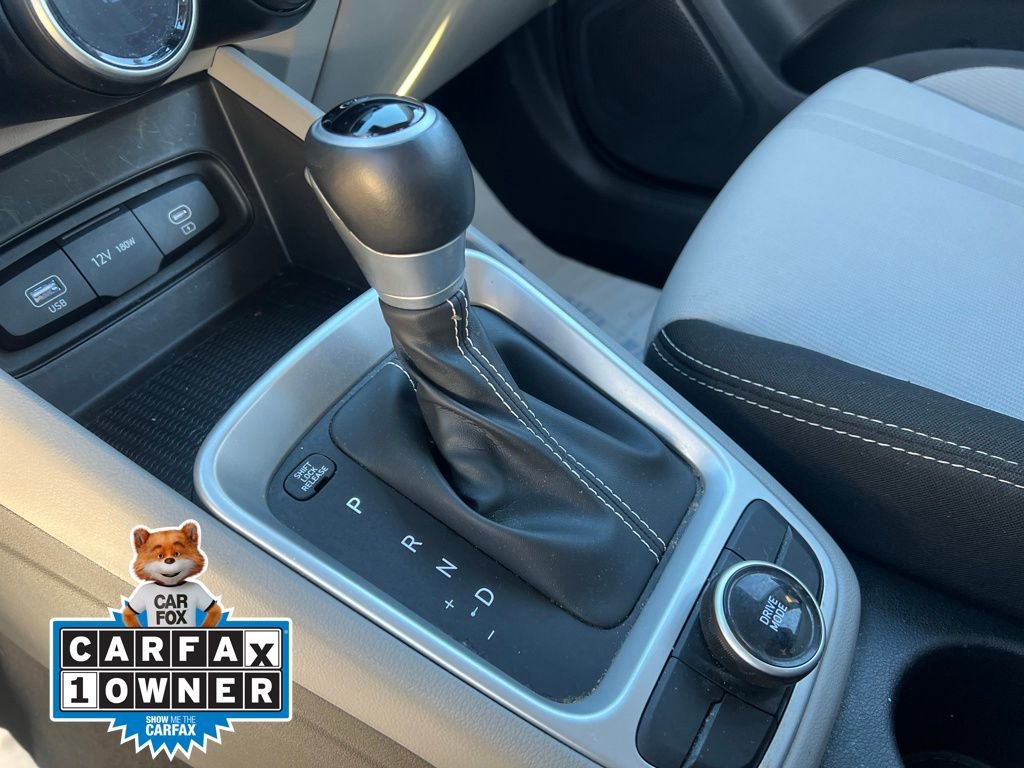 Certified 2023 Hyundai Venue SEL image 32