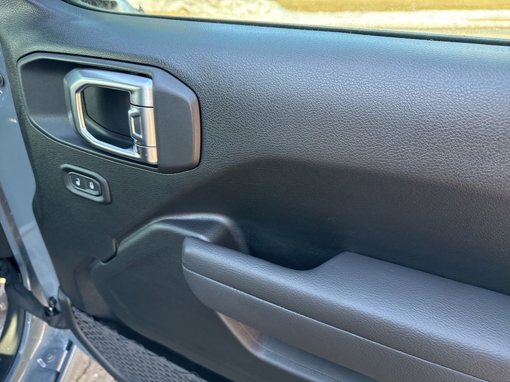 New 2025 Jeep Wrangler Sport S image 28