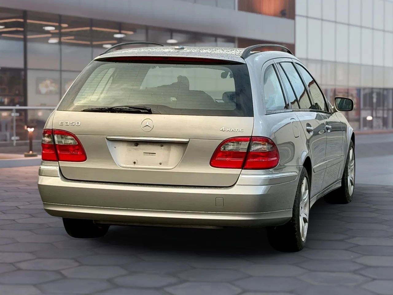 Used 2008 Mercedes-Benz E 350 E 350 4MATIC Wagon 4D image 10