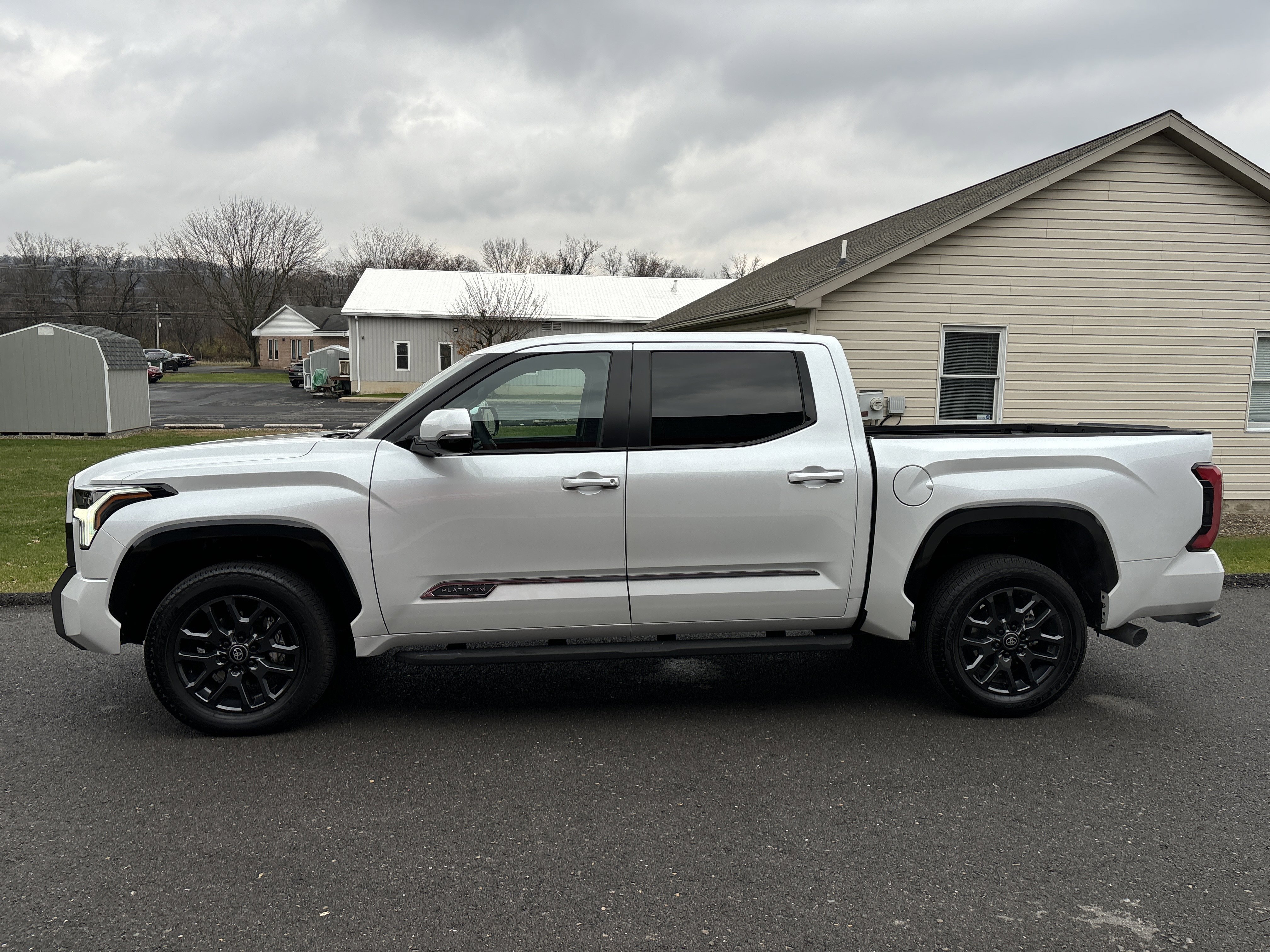 Used 2025 Toyota Tundra Platinum image 6