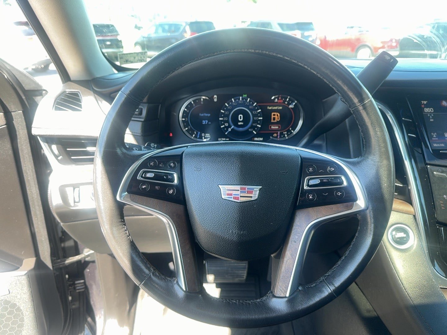 Used 2016 Cadillac Escalade Luxury AWD/4WD image 21