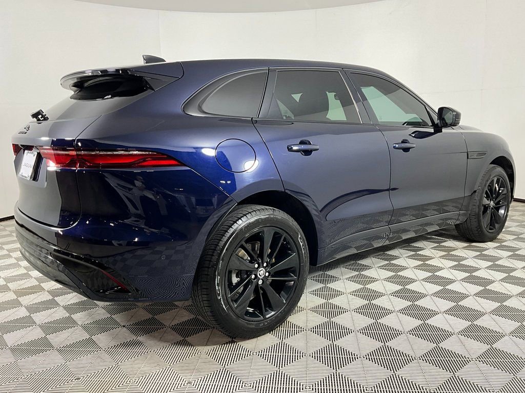 Certified 2025 Jaguar F-PACE R-Dynamic S image 4